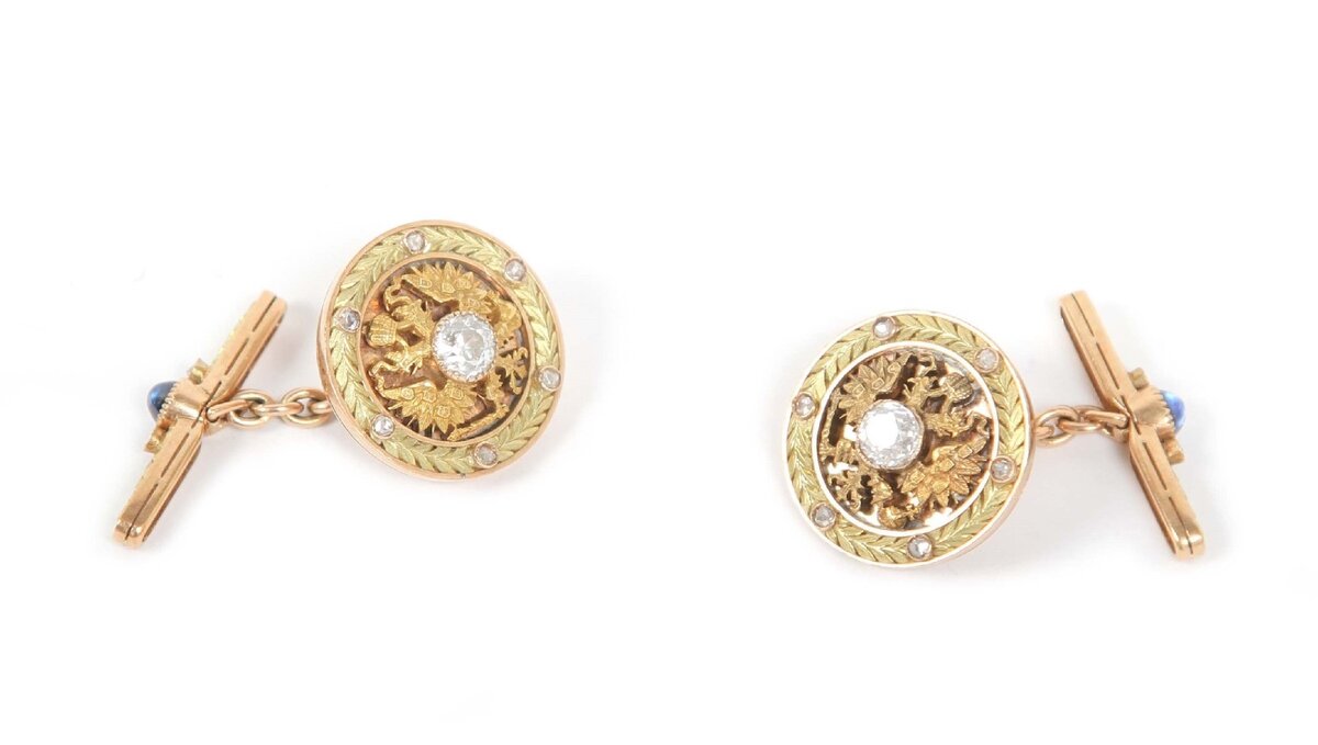 Запонки с бриллиантами. Лот № 318 на сайте www.vremena.art