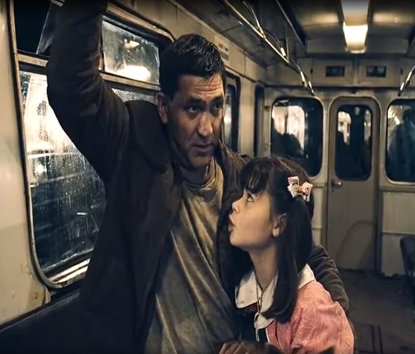 Кадр из фильма Метро. Источник: яндекс картинки.