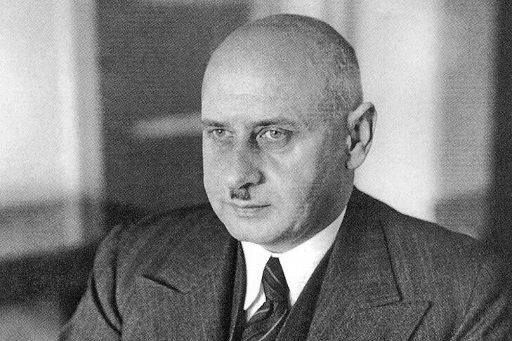 Генрих Мюллер (https://avatars.mds.yandex.net/get-zen_doc/1877575/pub_5e615a4e1ca61724c1629762_5e657667ee4ca82421c7a5d5/scale_1200)