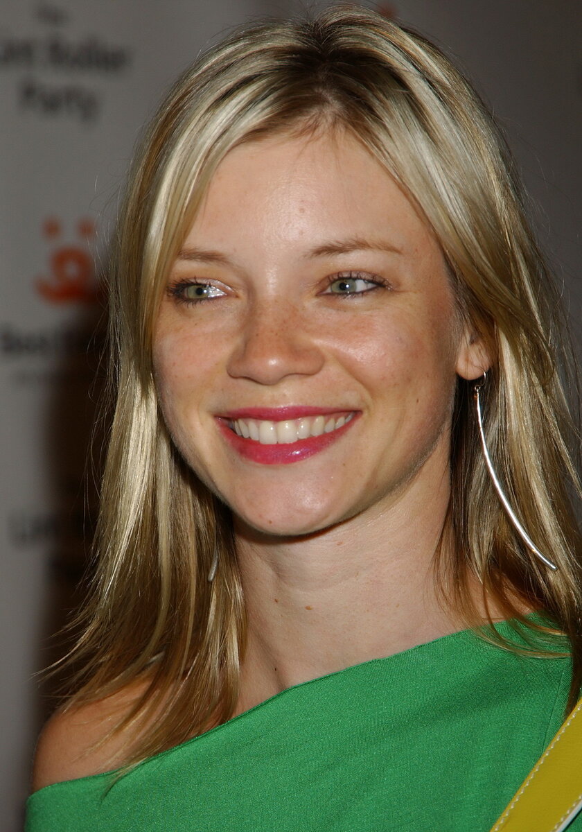 Amy smart. Эми смарт 2001. Эми смарт Ходячие мертвецы. Эми смарт 2002. Эми смарт 18.