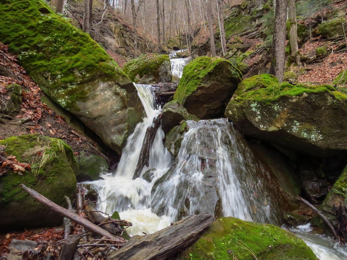 Гора монах — водопады реки Кутанка