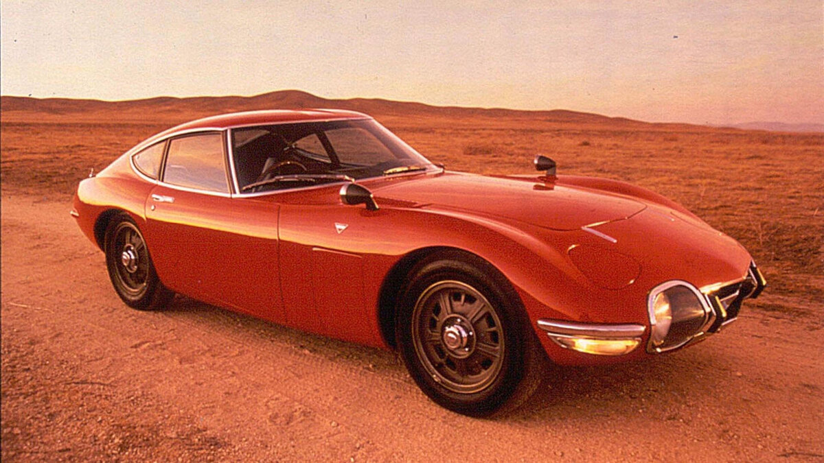 1967 Toyota 2000GT (3/4 front view)