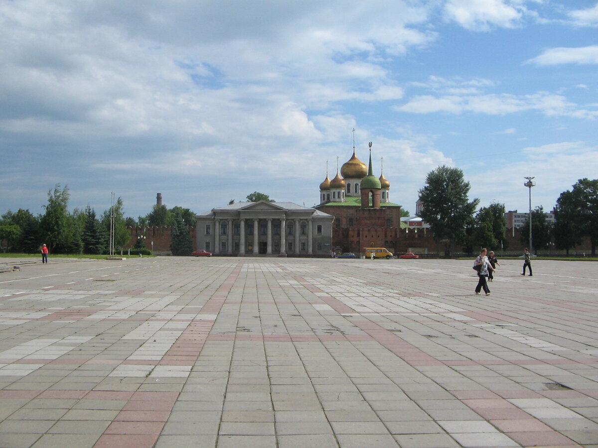 площадь Ленина, вид на Кремль, плитка на площади позднее была заменена асфальтом, 25.06.2005