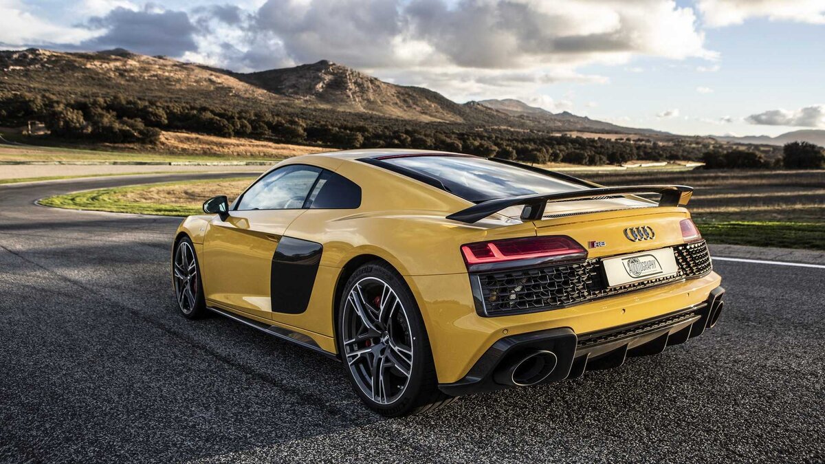 Audi R8 Желтый