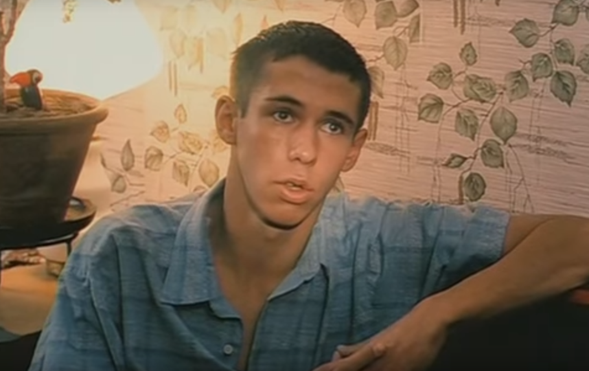 Кадр из фильма "ДМБ". Фото взято с metronews.ru