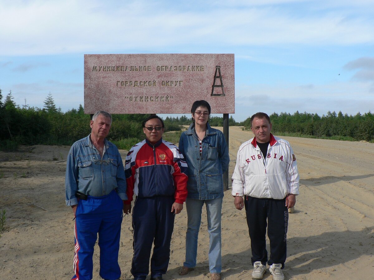 Едем на очередные соревнования по северному многоборью. Справа - Андрей Петрович Литвин