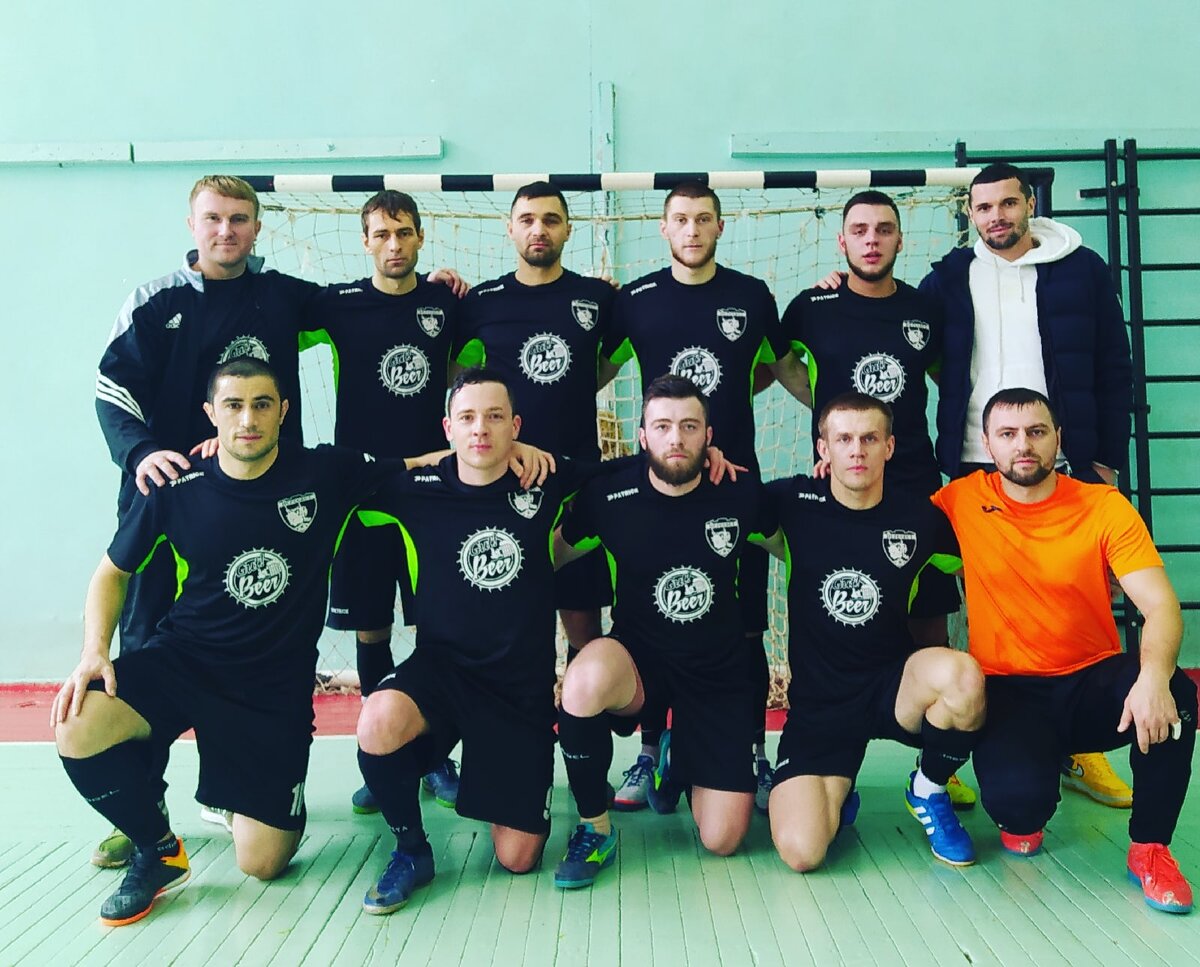 "Пересвет" (Брянский район), 12.12.2020. Верхний ряд (слева направо): Евгений Голиков, Константин Рогач, Сергей Сенченко, Артём Сысоев, Сергей Малахов, Андрей Козлов. Нижний ряд: Магомед Алишев, Вадим Минич, Никита Косенко, Павел Титов, Константин Ашеко.