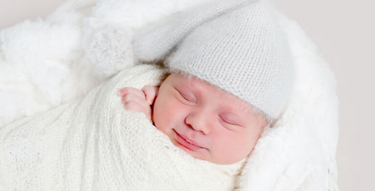 
Когда ребенок рождается, мы смотрим на то, какой он маленький и хотим сделать все необходимое, чтобы малыш не плакал.