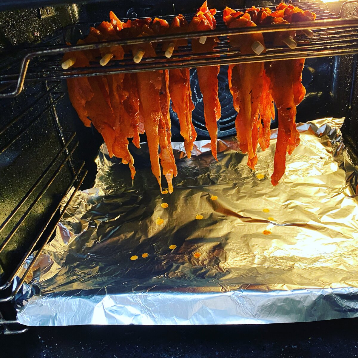 В процессе завяливания