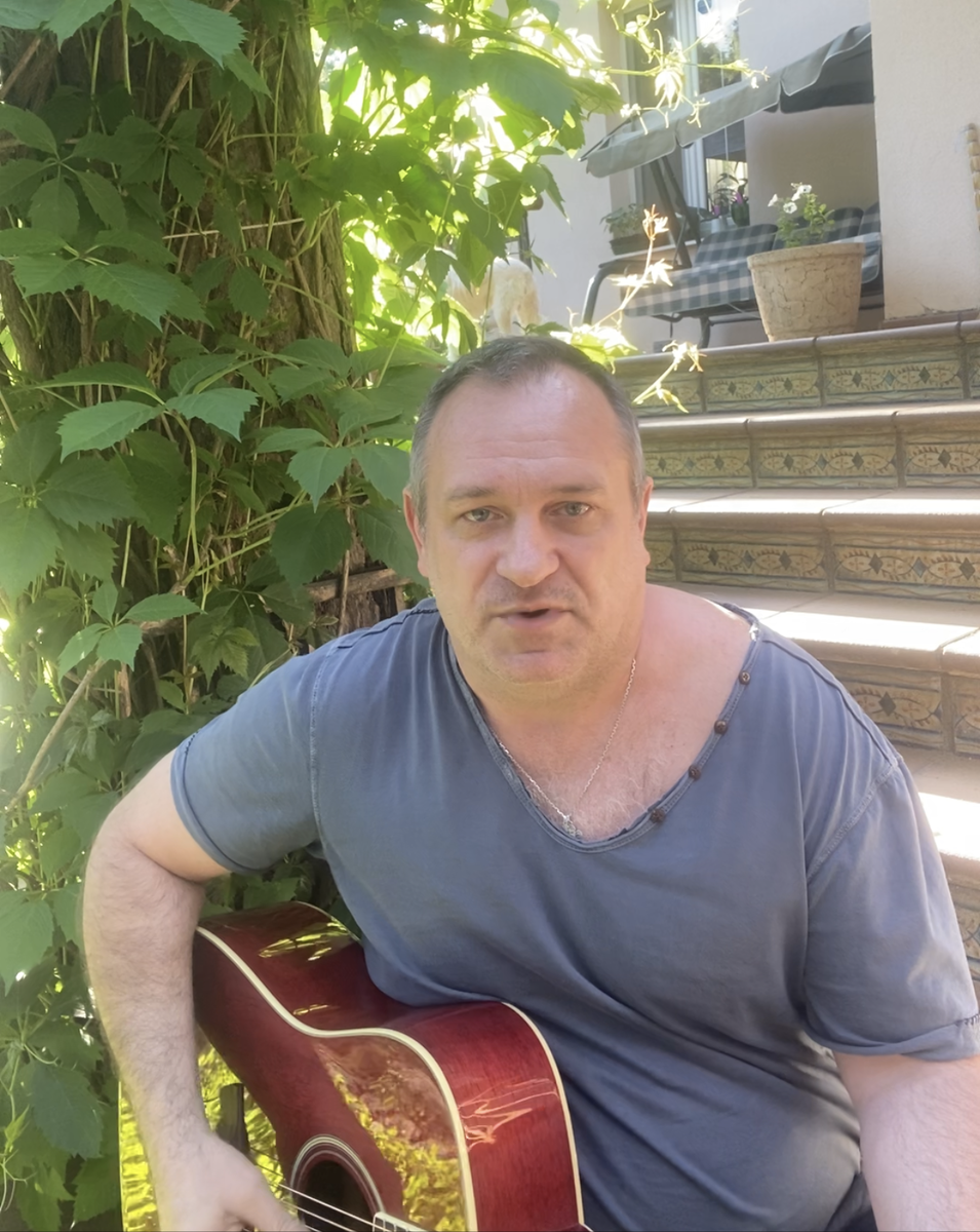 Автор Сергей Степанов
