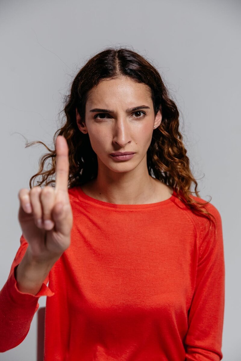 #психологчернышев Найдите в себе источник вашей реакции на раздражитель