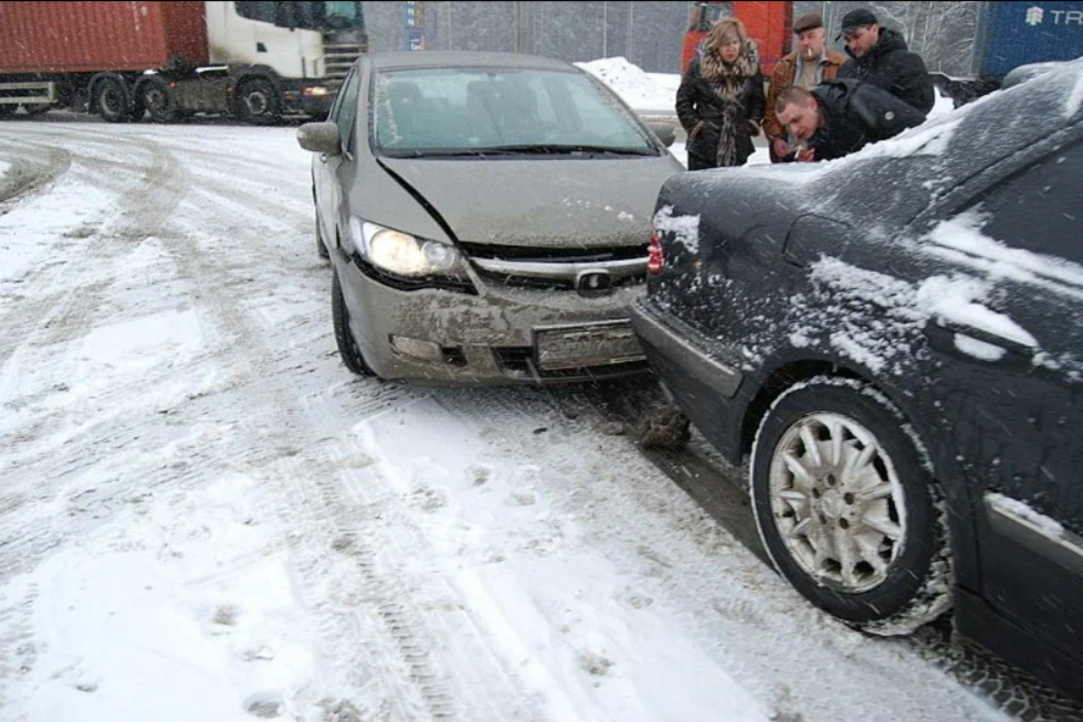 Если попал в дтп зимой на летней резине