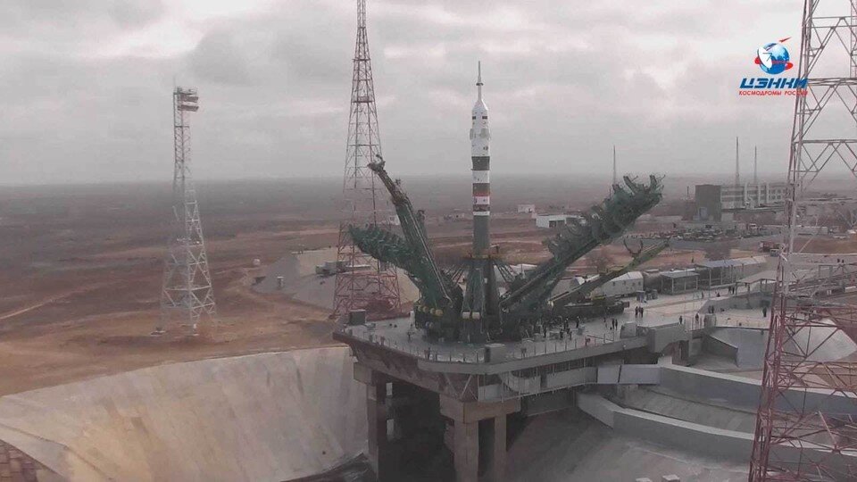     Ракета-носитель уже установлена на стартовый стол площадки  пресс-служба Роскосмоса