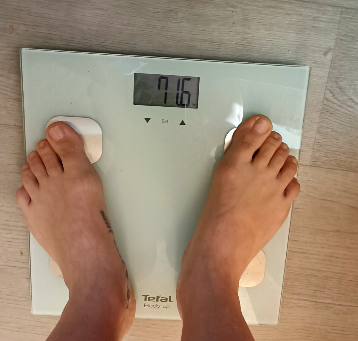 Минус приличный