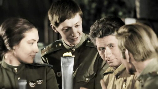 Кадр из фильма "В бой идут одни старики" взято из открытых источников