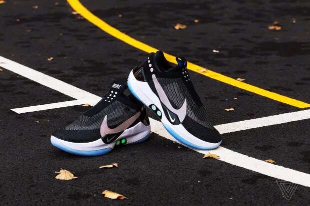 В иске особо упоминается технология Nike Adapt. Фото Фелиции Шивакумар / The Verge