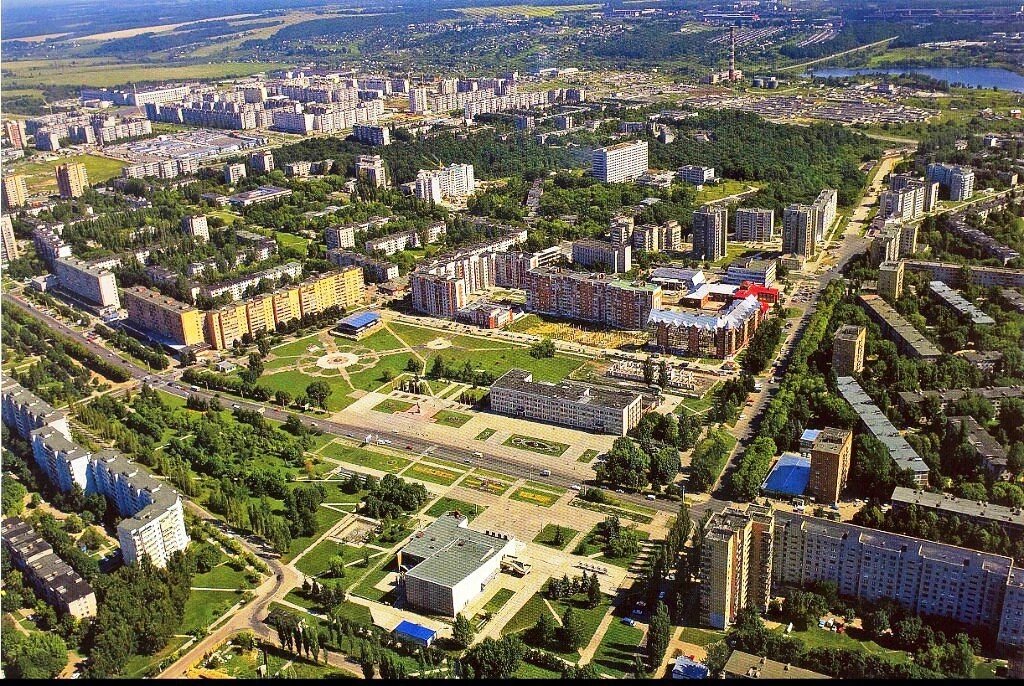 Курск сколько население. Железногорск Курская область с высоты птичьего полета. Железногорск Курская область центр города. Игра workers resources Soviet Republic город.