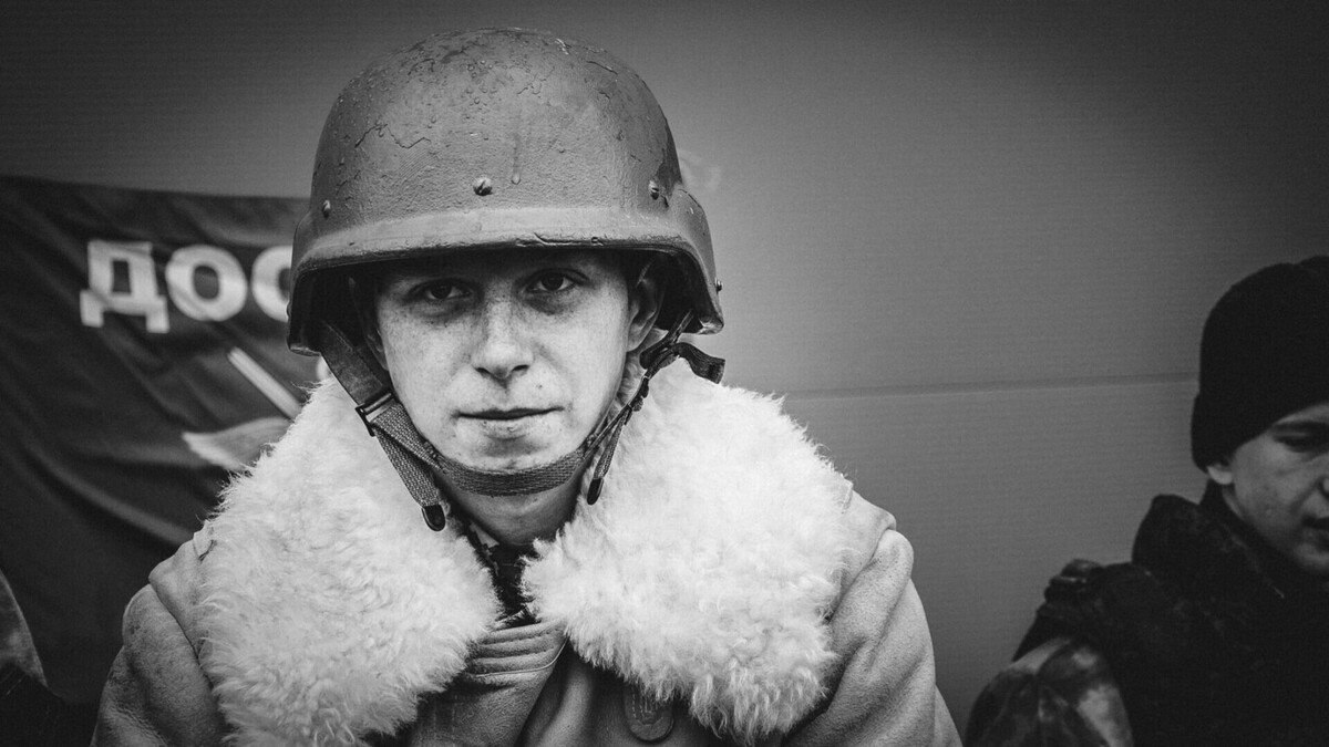     Появился полный список вещей, который можно взять дополнительно, а также адреса пунктов сбора помощи солдатам.