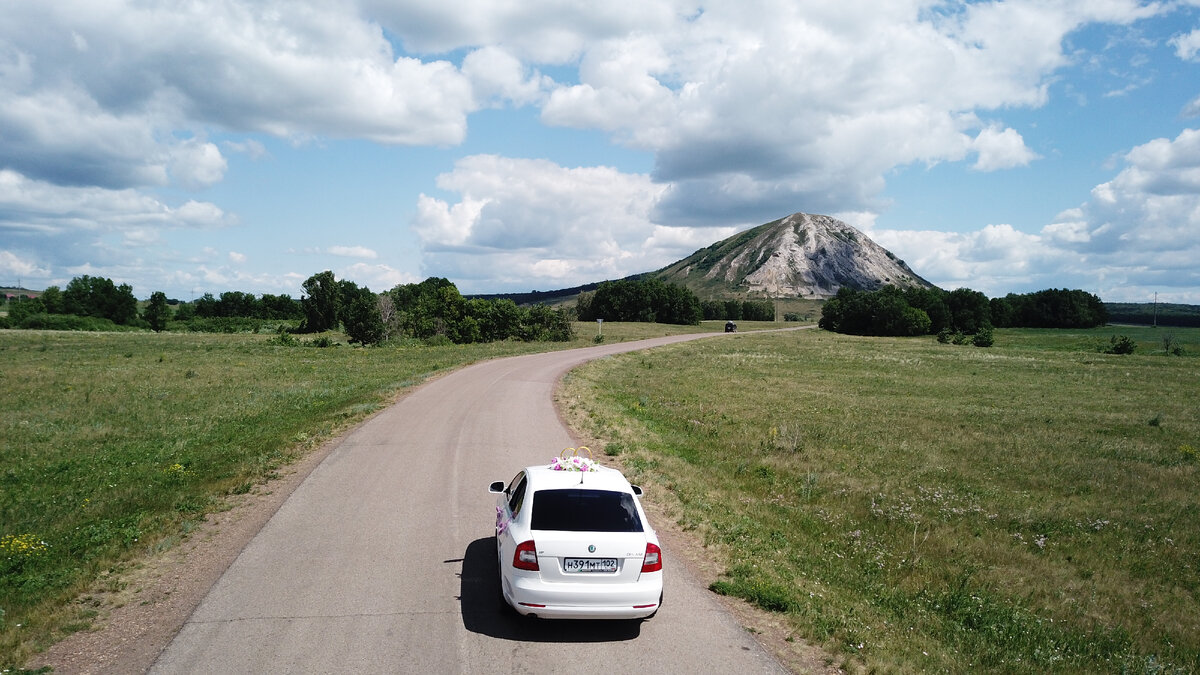 Видео в 4К или Full HD формате. • съемка мероприятий города;
• свадьбы, торжества;
• съемка с воздуха дома, коттеджи и коттеджные поселки, земельные участки, строительные площадки;
• фотосъемка с воздуха в рекламных целях (гостиницы, туристические базы,(развлекательные комплексы);
• аэрофотосъемка объектов недвижимости, жилых комплексов, промышленных объектов и пр.;
• фото или видео отчеты о строительстве или демонстрация производственных мощностей;
Всё это вы увидите с высоты птичьего полета.