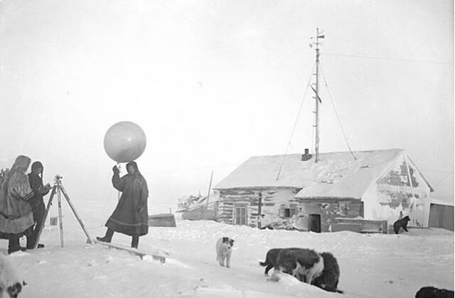    База экспедиции Ушакова на о-ве Домашний. Северная Земля. 1930 г.. Фото: Wikipedia.org