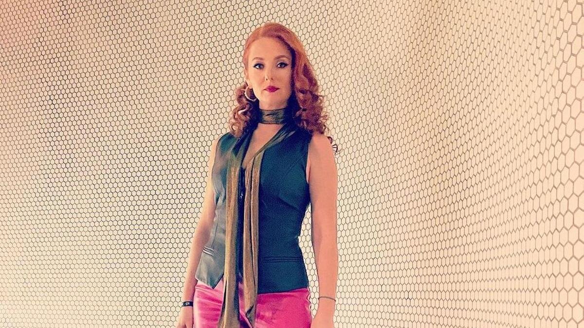    Лена Катина:instagram.com/lenakatina