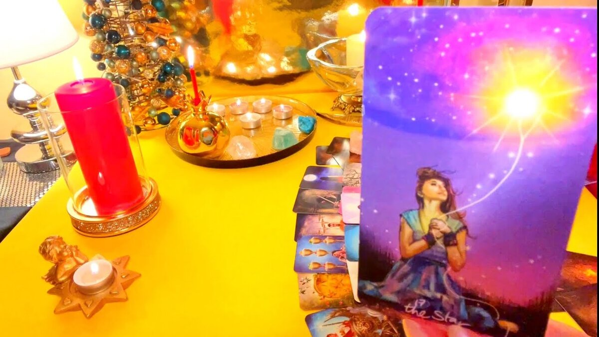 В ЭТОТ МИГ❗️Что он ДУМАЕТ ОБО МНЕ прямо сейчас? Его Чувства к Вам Сегодня! Онлайн гадание.