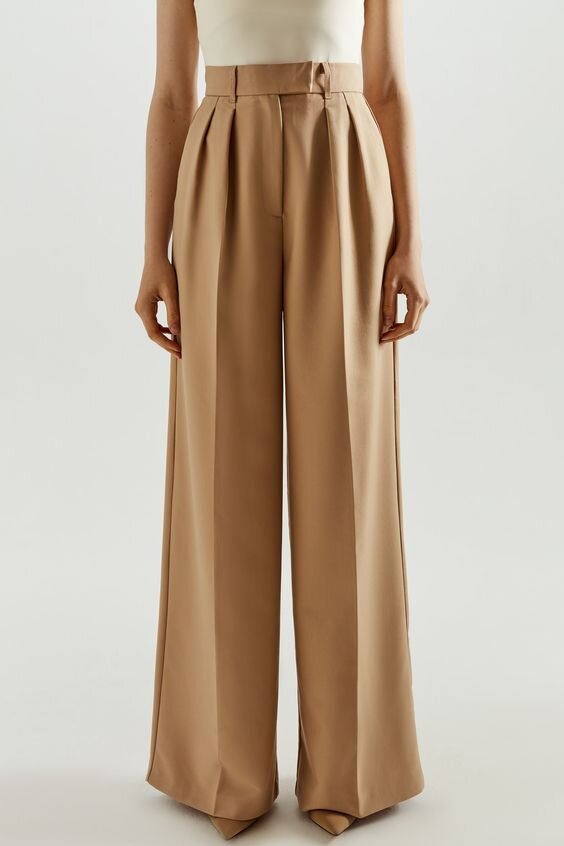  Брюки-палаццо со стрелками и защипами на талии