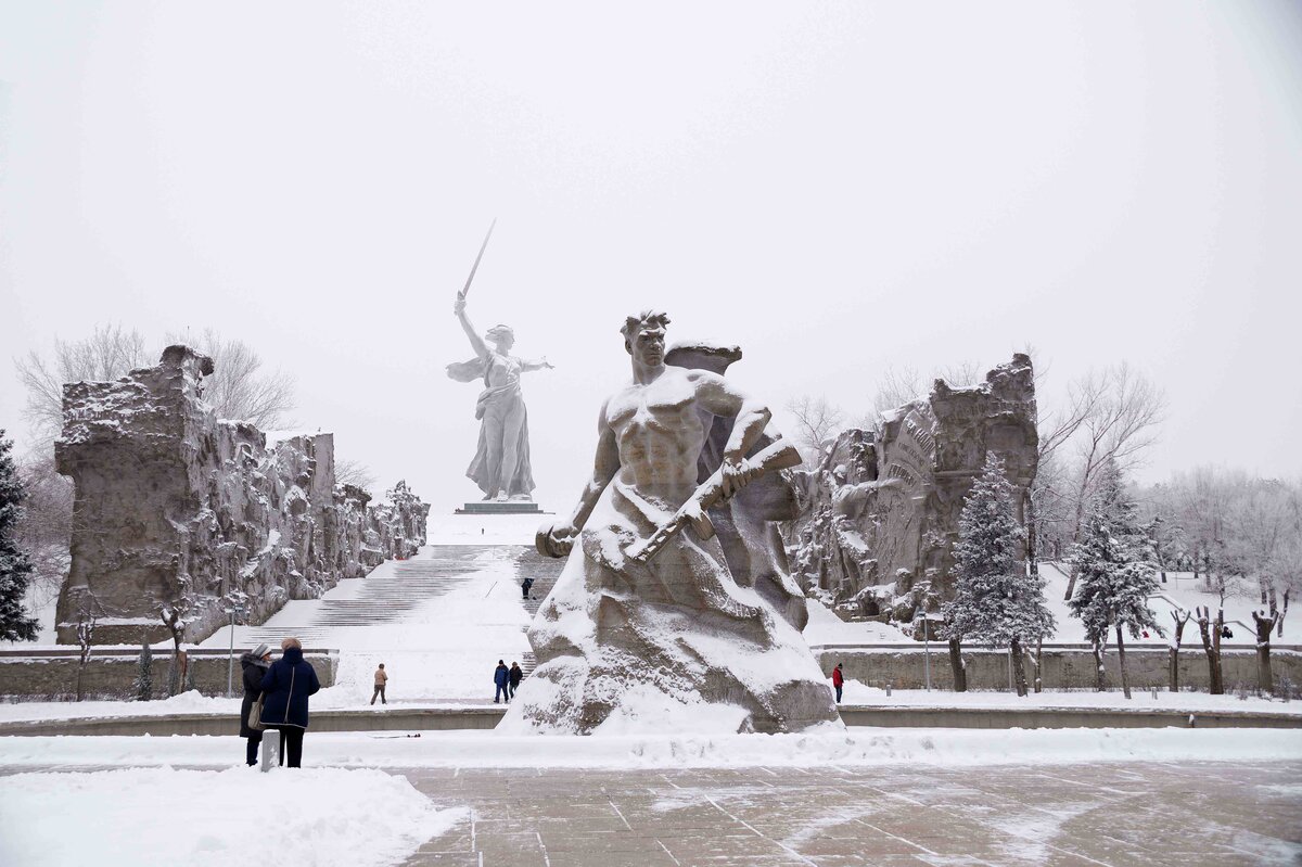 Мамаев курган зимой фото