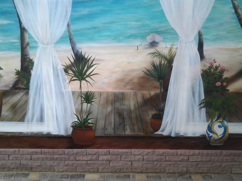 Если смотреть прямо на картину, то доски тоже лежат прямо