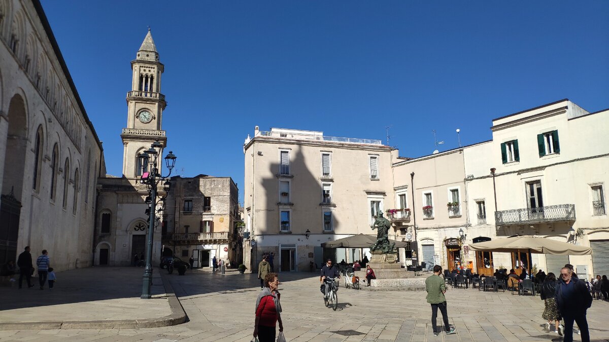 Площадь Piazza Duomo в Альтамуре