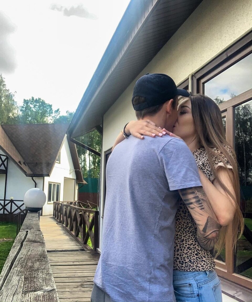 Рома до сих пор страдает от чувств к Алёне
Фото: «Инстаграм»