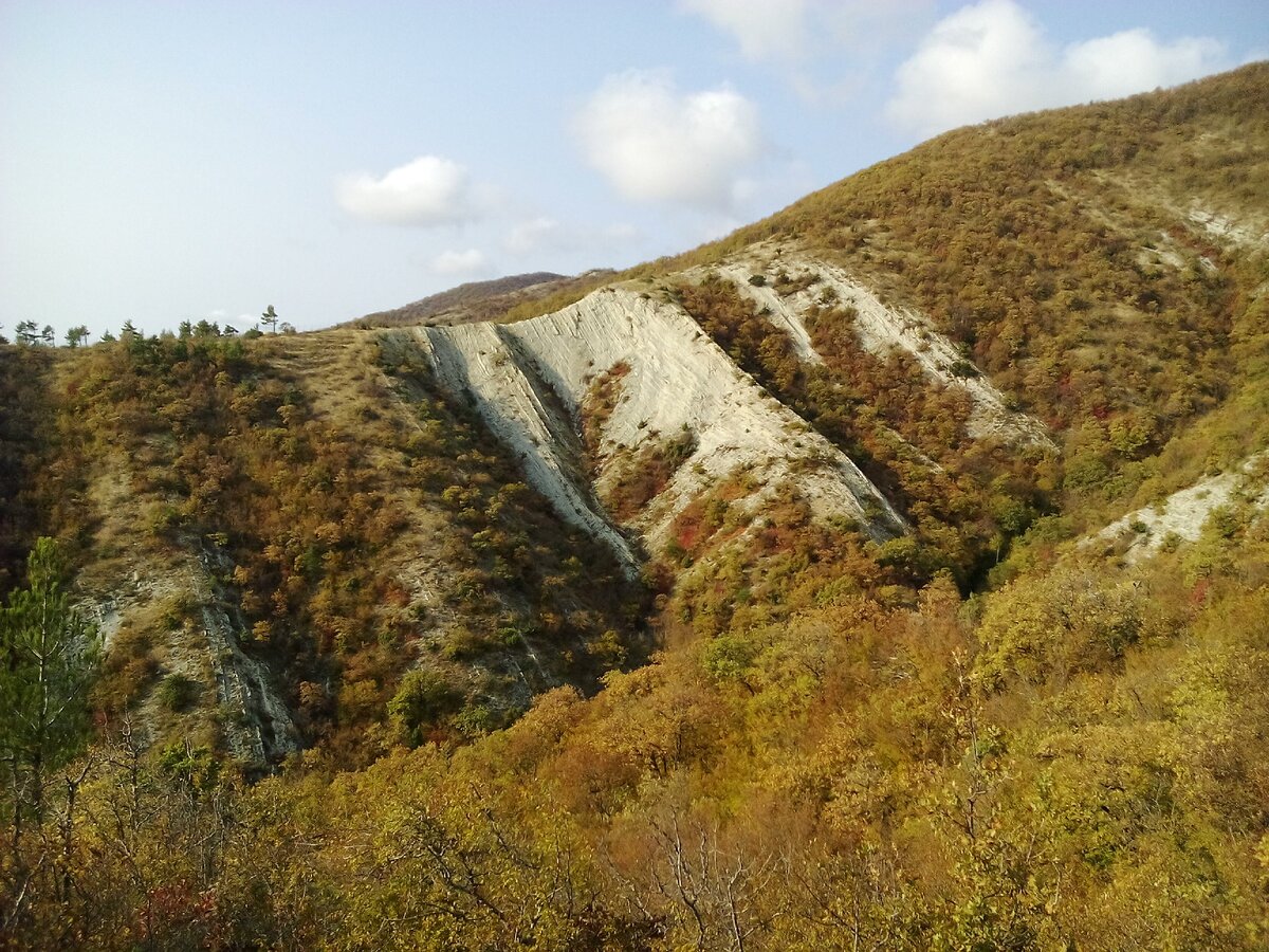 В осенних горах есть своя прелесть. Фото автора