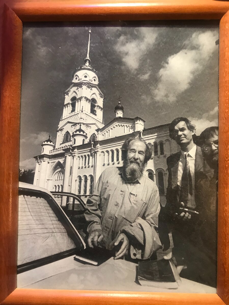 Александр Солженицин, Андрей Филинов, Петр Соколов. Город Владимир, 1994.
