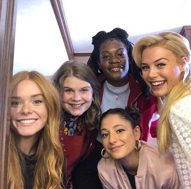 Кастом сериала.