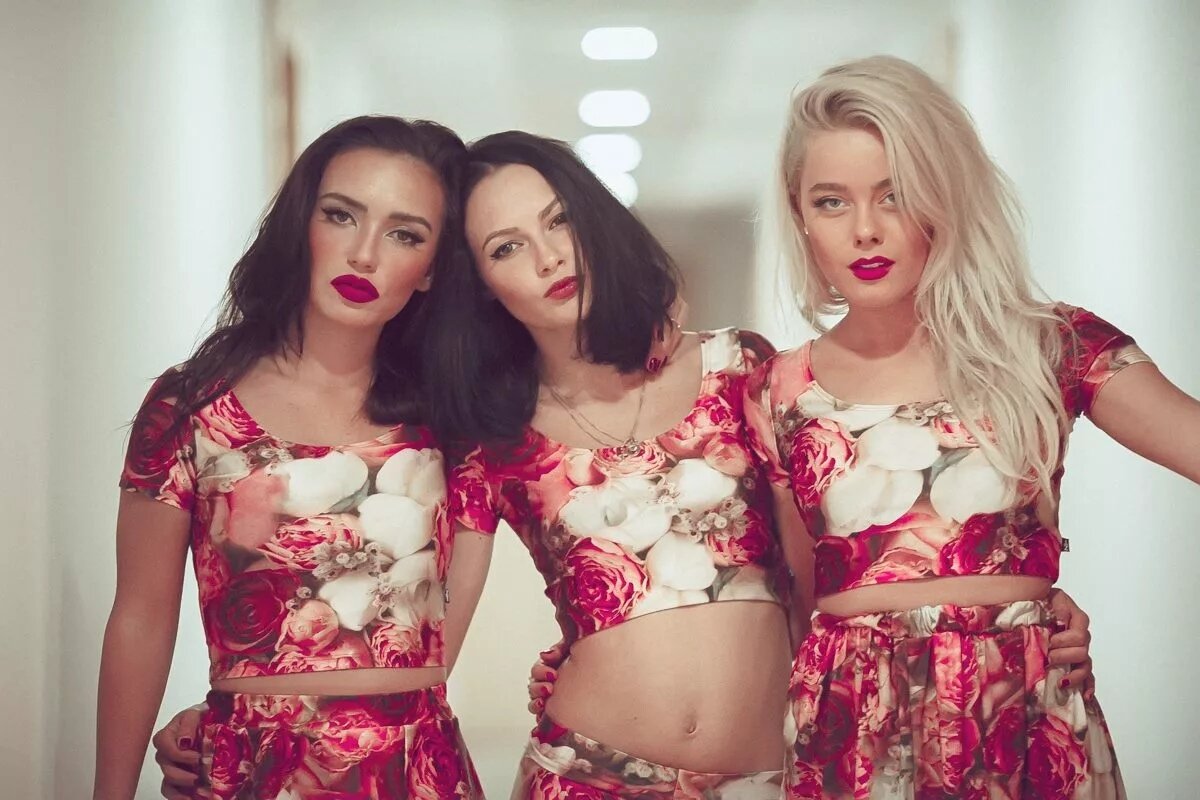 Серебро полное. Группа SEREBRO 2011. Группа SEREBRO 2017. Серебро фаворская Серябкина и Шашина. Серебро группа состав 2016.