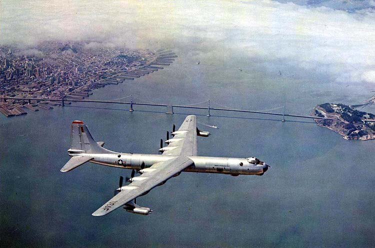 B-36 с ТРД в полёте (источник: Яндекс картинки) .