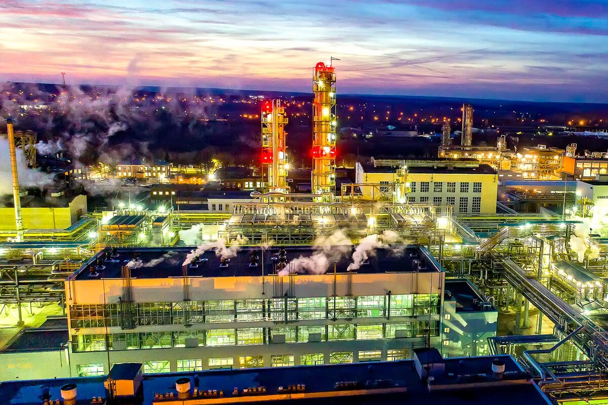 Вклад предприятий химии в бюджет региона составляет третью часть от всей прибыли области