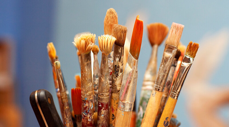 Создание лого сегодня не такая уж и сложная задача. Фото из интернет.