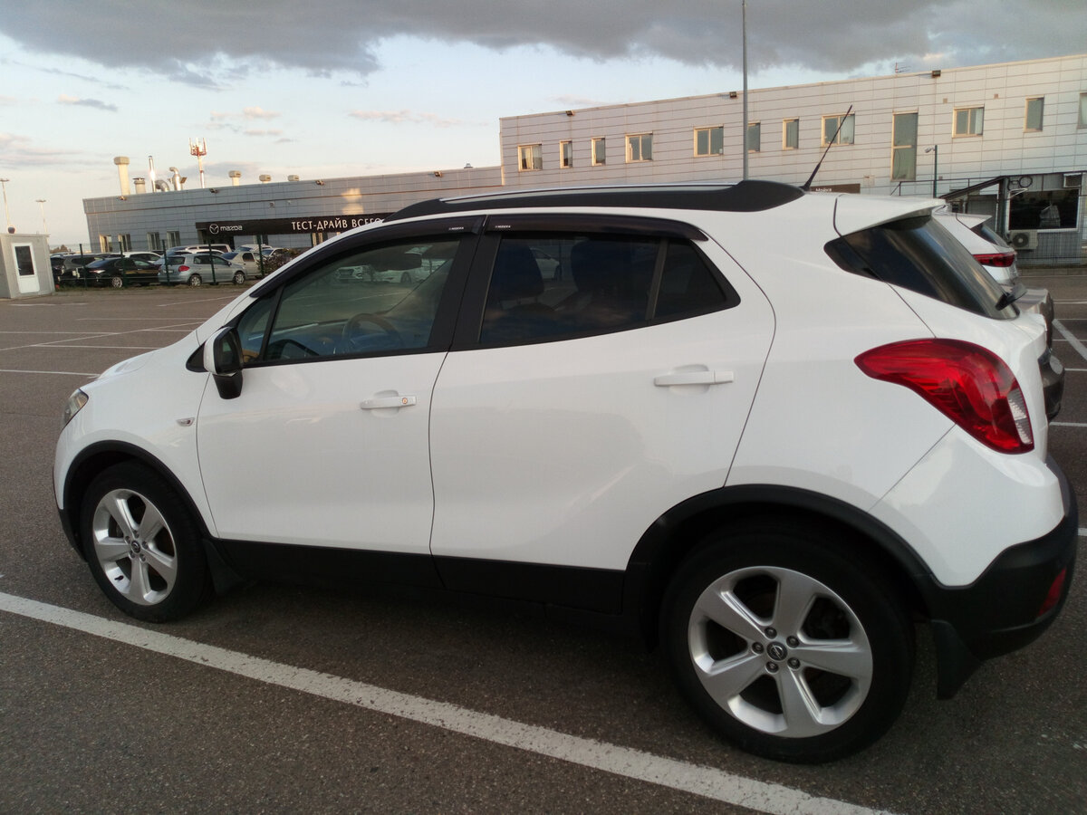 Opel Mokka White 2017