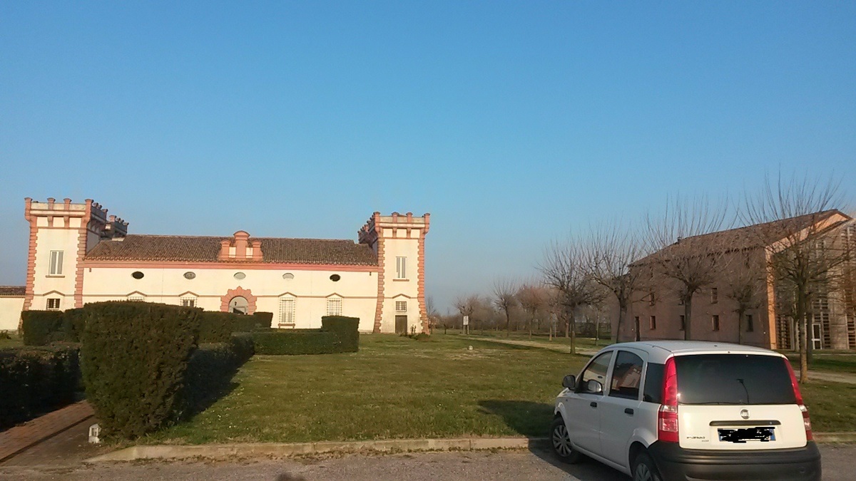 Номера закрасил 