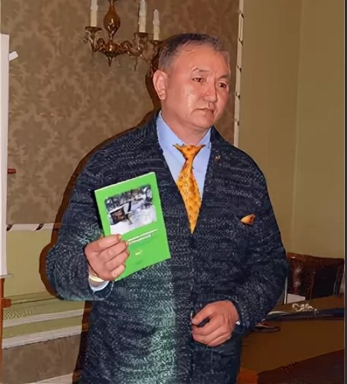 Армен Суркашев