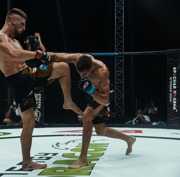 Фото с боя Романа Огульчанского