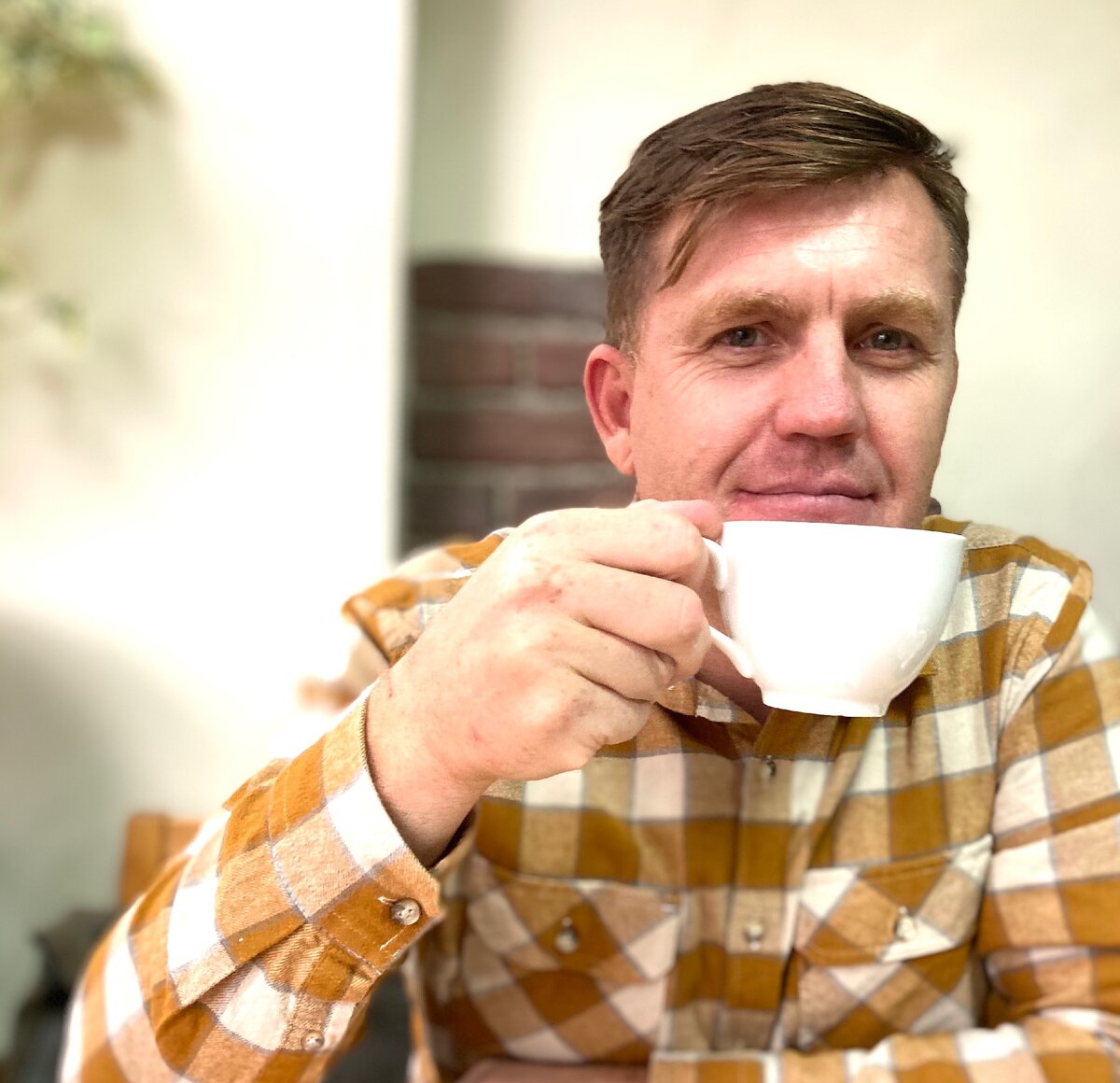 Автор на сложной и опасной работе риэлтора