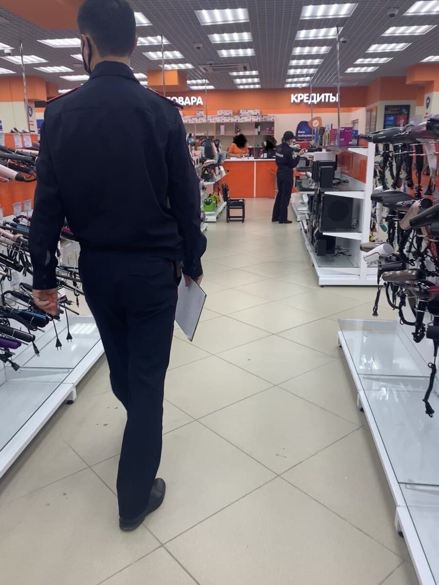 После кражи ноутбука - мы вызвали полицию. Обнаружили мы ее в течении двух часов