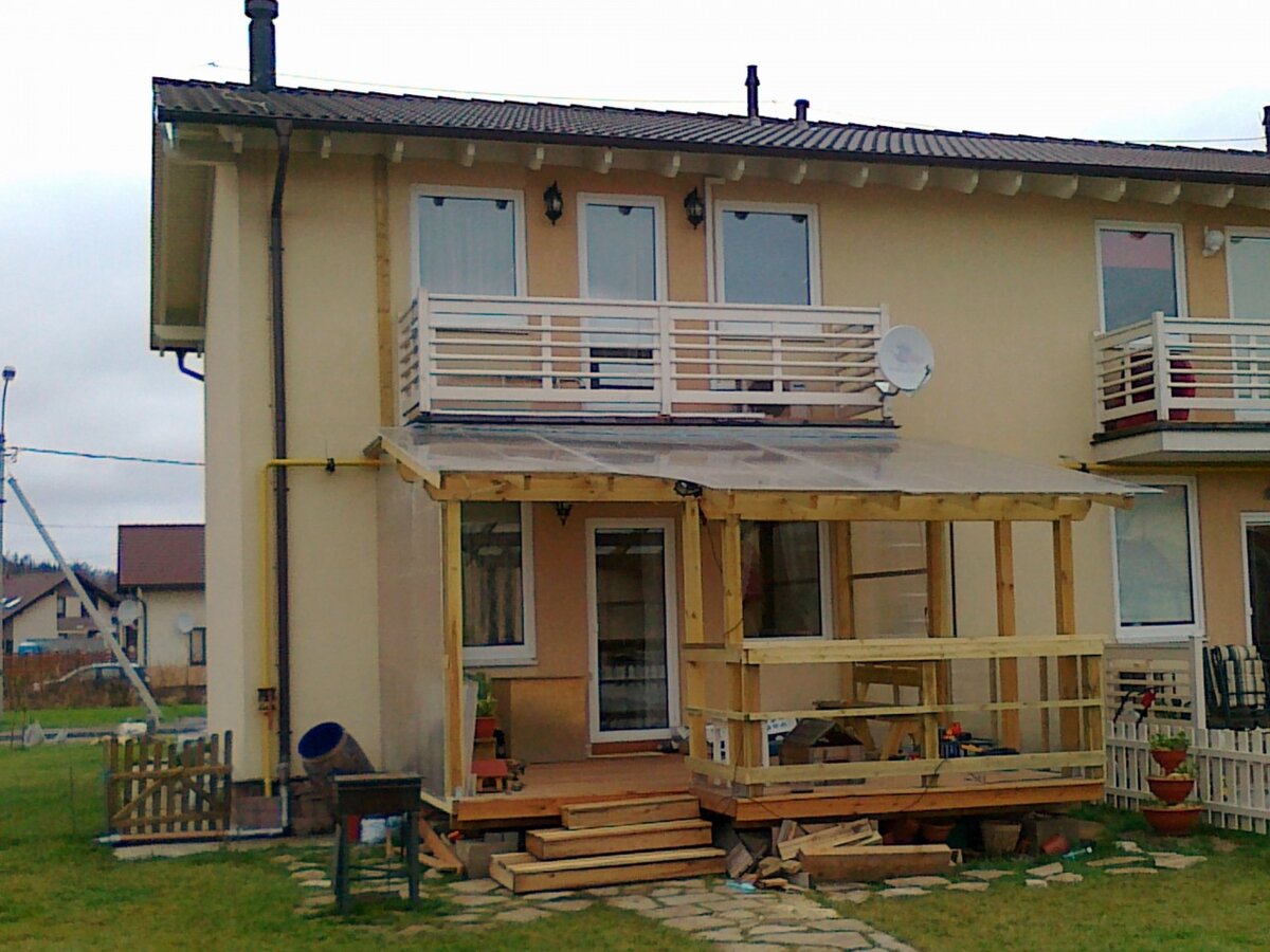 Пристроенная терраса размером 4,5х4,5 метра