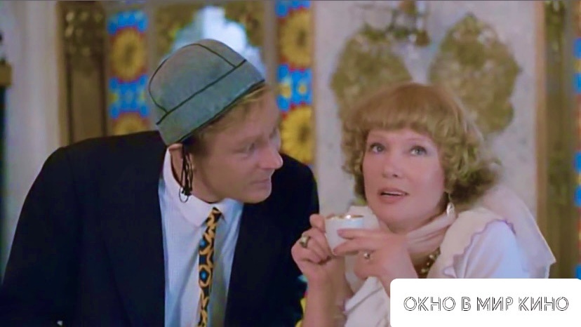Кадр из фильма «Любовь и голуби»