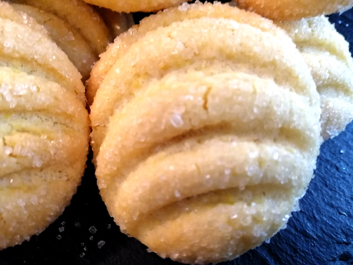 Как испечь бисквитное печенье?