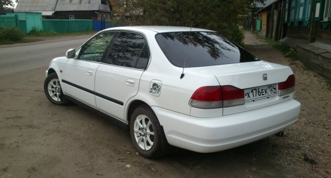 Отличительной чертой второго поколения становится увеличение длины кузова до 4480 мм, остальные параметры остались неизменными