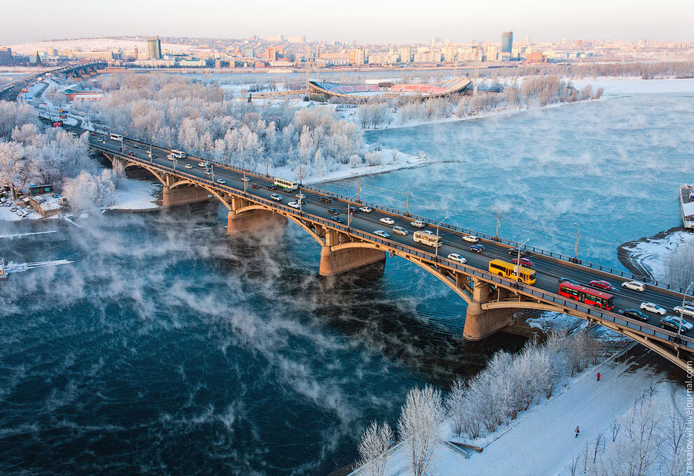 Достопримечательности России. г.Красноярск, Енисей зимой (река)