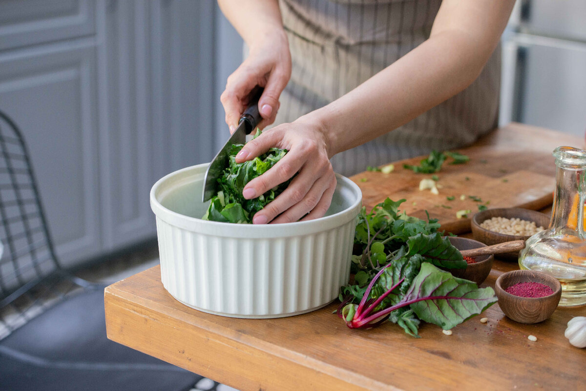 Смешайте рукколу с другой микрогрин и получите вкусный, витаминный салат 